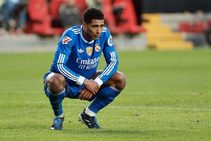 乐鱼APP-死磕穆里尼奥！皇马欧冠大名单公布，姆巴佩领衔，后防主力缺席