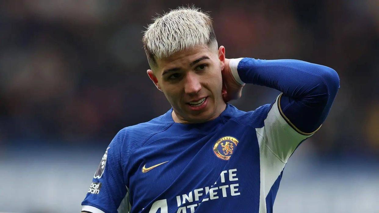 乐鱼APP-死磕穆里尼奥！皇马欧冠大名单公布，姆巴佩领衔，后防主力缺席