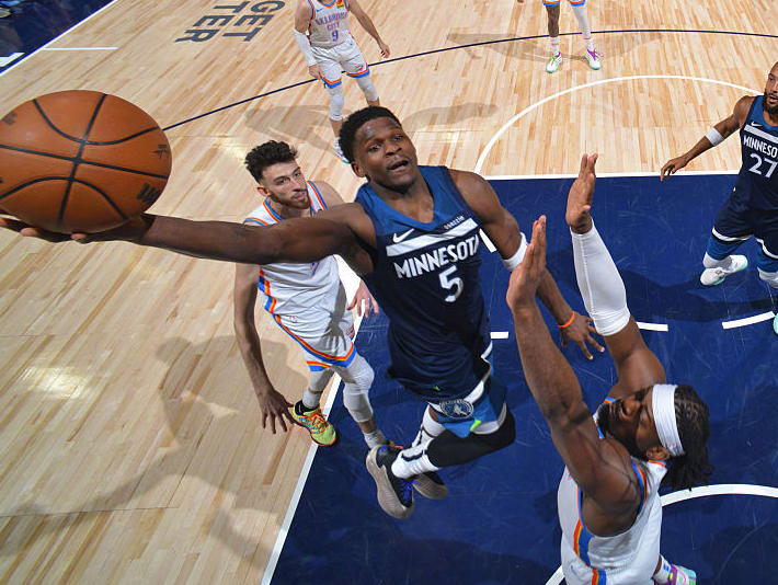 乐鱼游戏-艰难刷到20分，亚历山大续上128场20+纪录！爱德华兹表现很低迷